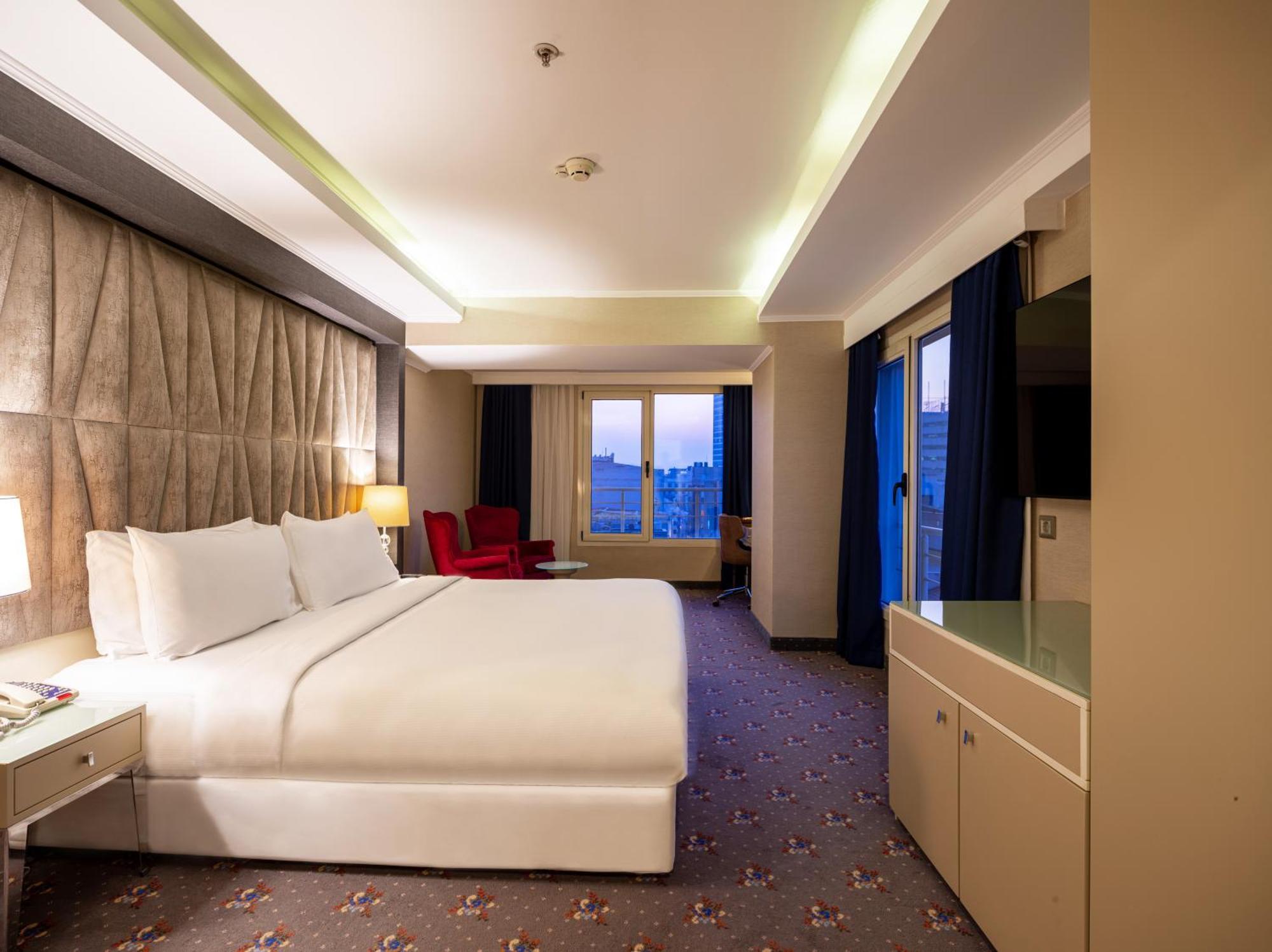 DoubleTree by Hilton Izmir - Alsancak Otel Dış mekan fotoğraf