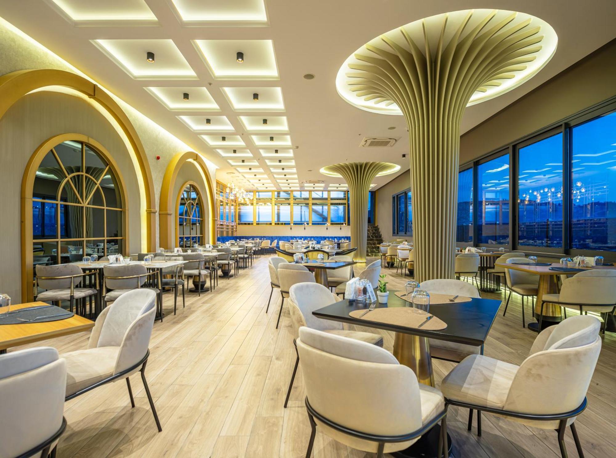 DoubleTree by Hilton Izmir - Alsancak Otel Dış mekan fotoğraf