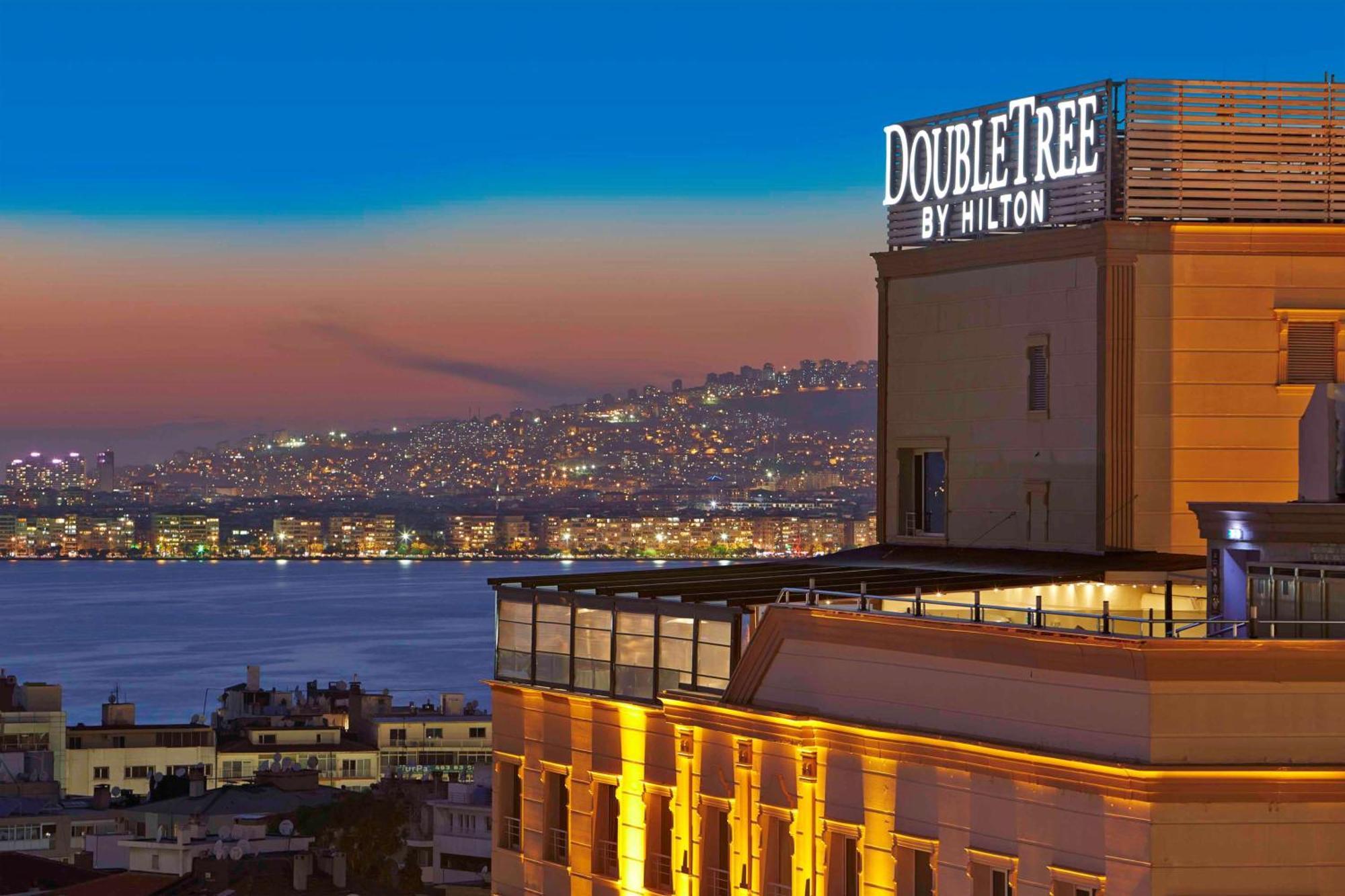 DoubleTree by Hilton Izmir - Alsancak Otel Dış mekan fotoğraf