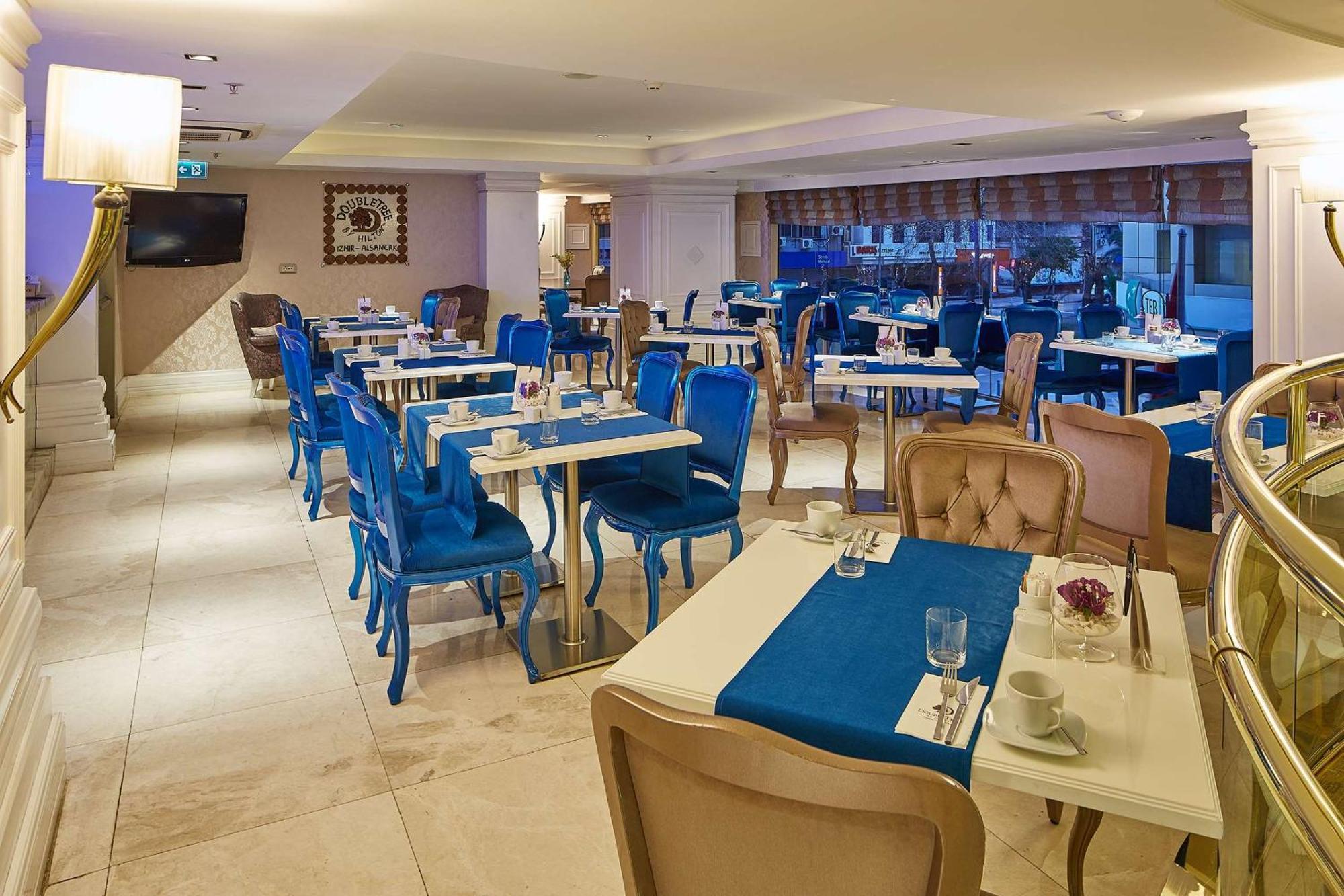 DoubleTree by Hilton Izmir - Alsancak Otel Dış mekan fotoğraf